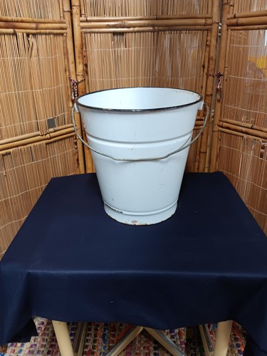 Large vintage enamel bucket - large,