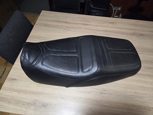 Suzuki gsx 1400 2005 seats - suzuki,