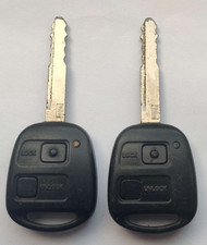 1 x GENUINE USED 2 BUTTON REMOTE KEY FOB for TOYOTA RAV4 LAND CRUISER 433Mhz