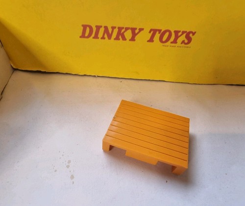 Dinky toys 793 pallet - pallet, 930