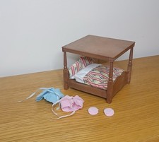 Sylvanian Families Bed Set Four Poster Double Bed And Accessories