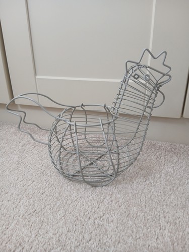 Hen shaped wire - wire, egg