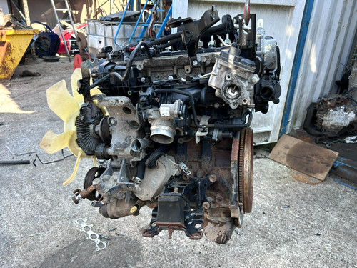 Nissan navara np300 d23 - nissan,