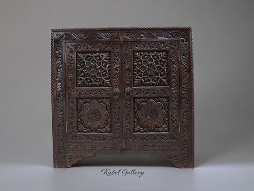Solid wood oriental cabinet