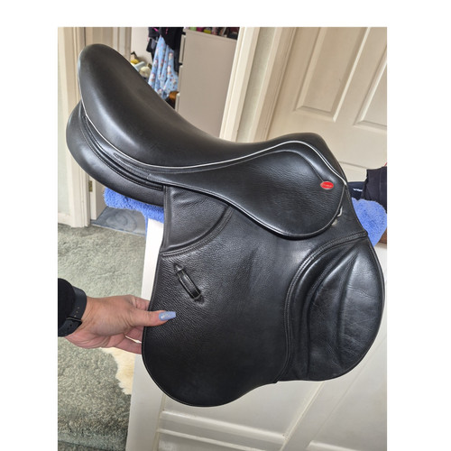 John whittaker jump saddle - john,