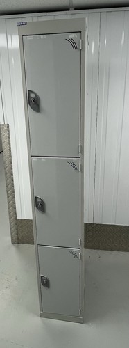 Qmp metal lockers door - x4,