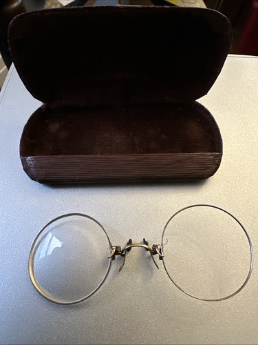 Antique pince nez spectacles - antique, pince-nez