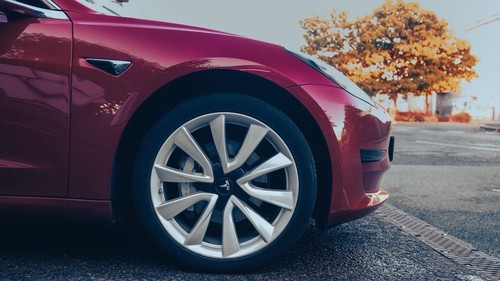Tesla model silver rim - silver,