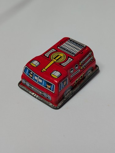Vtg 1950 fire truck toy - vtg, 1950’s