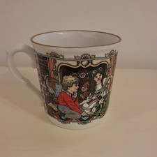 Royal Worcester, Birthdays Mug