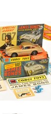 Corgi 261 James Bond Aston