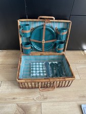 Outdoor 4 Person Luxury Wicker Picnic Basket Set with Blanket Vintage