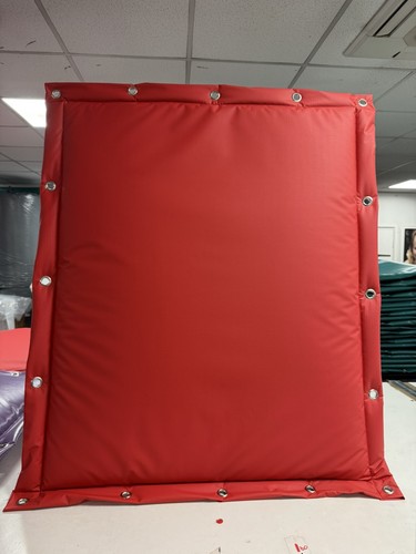 Red horse kick protection - red,