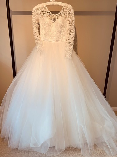 Suzanne neville renee wedding - suzanne,