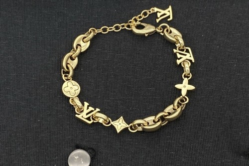 Louis vuitton bracelet - louis,