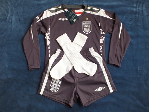 Bnwt umbro england home - umbro,