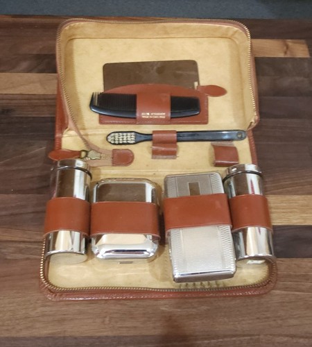 Vintage men travel - travel, grooming
