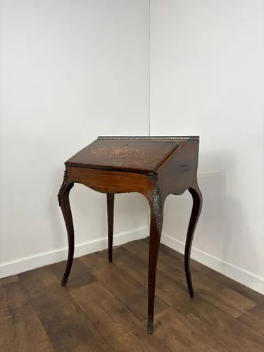 Victorian walnut inlaid - inlaid, ladies