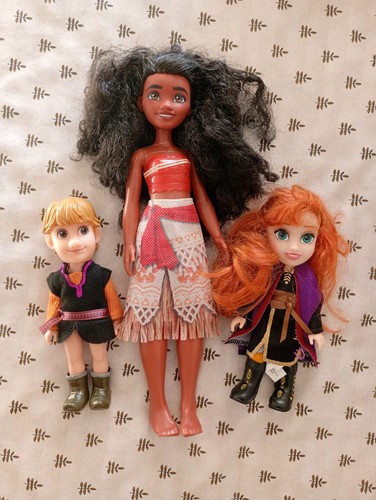 Collection disney character - of,