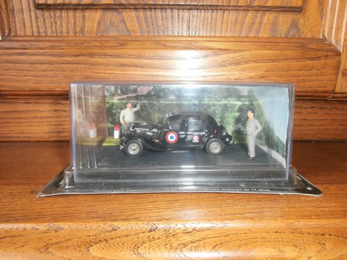 Diorama route bleue citroën - diorama,