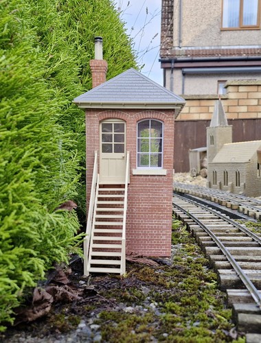 Scale signal box - signal,