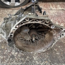 VAUXHALL VIVARO SWB GEARBOX