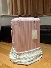 RIMOWA Essential Cabin Case