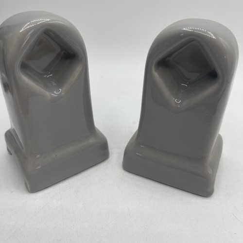 Vtg porcelain bathroom - vtg,