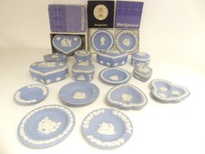 (ref288) Vintage Blue Wedgwood
