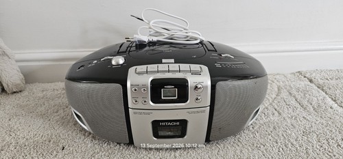 Hitachi portable boombox - portable,