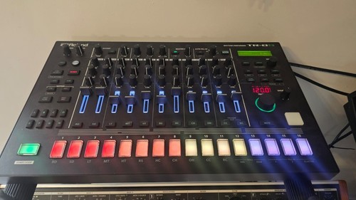 Roland tr8s tabletop - roland,