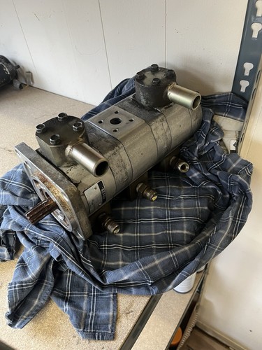 Kubota kx41 hydraulic - pump,