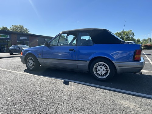 Ford escort xr3i cabriolet - ford,