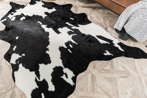 Large faux fur cowhide - large,