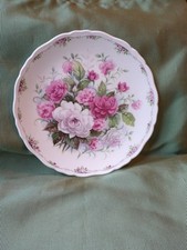 Royal Albert - The Rose Garden