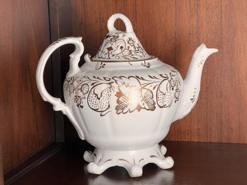 Early victorian porcelain - early,
