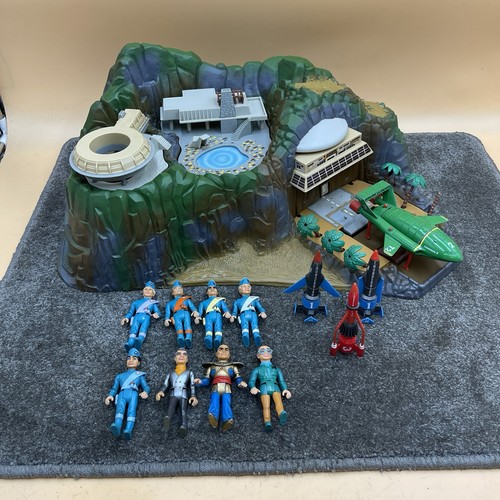 Thunderbirds tracy island set - tracy,