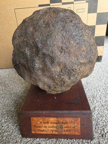 Vintage cannon ball - (1800c),