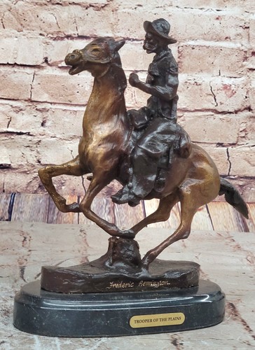 Sculpture statue bronze - sculpture,