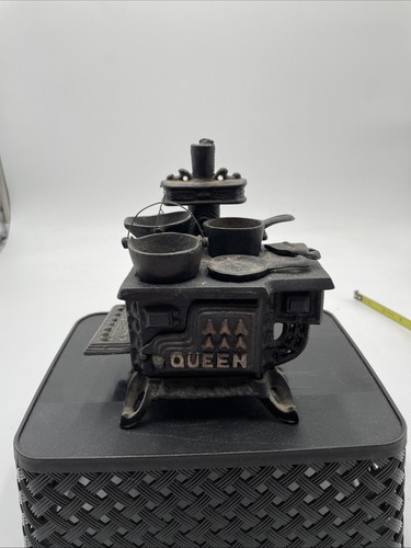 Vintage queen cast iron stove - vintage,
