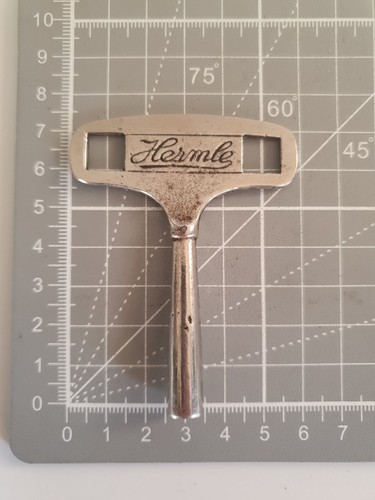 Hermle vintage clock winding - hermle,