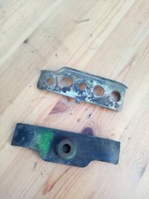 Yamaha Ttr 250 Fuel Tank Rear Rubber And Metal Fittings