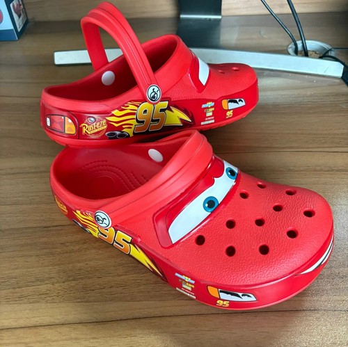 Brand new crocs lightning - crocs,