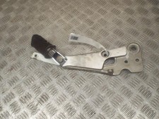 Suzuki GSX1100 ET Right Hand Side Front Footrest Hanger & Footpeg Peg 