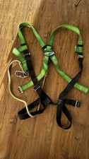 Safety Harness with Carabiner