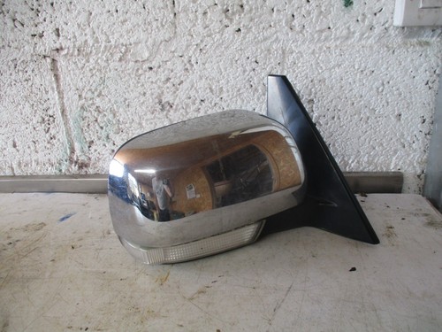 Mitsubishi shogun right wing - shogun,