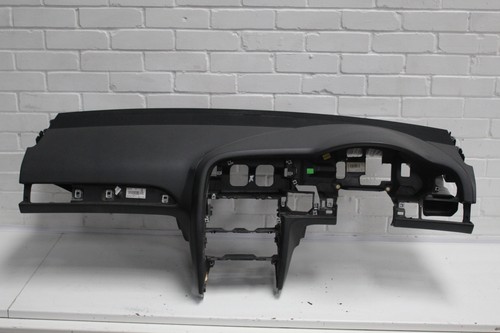 Audi black dashboard - a6, 4f