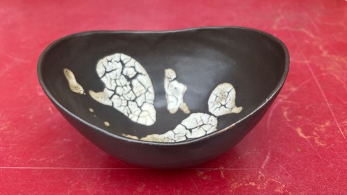 Waltraud oak pottery bowl