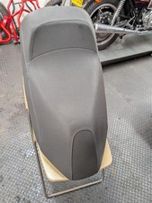 Yamaha Majesty 125 - 1999-2006 Seat Pair - Main & Rear