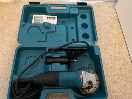 Makita ga4530r angle grinder - makita,